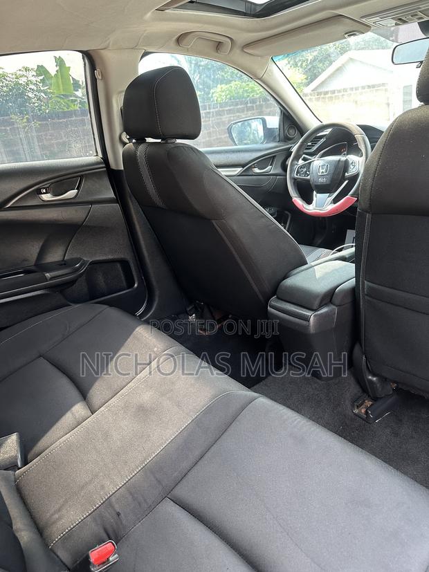 Honda Civic 2018 White
