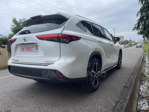 Toyota Highlander XLE 2022 White