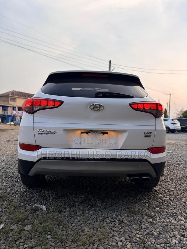 Hyundai Tucson Limited AWD 2019 White