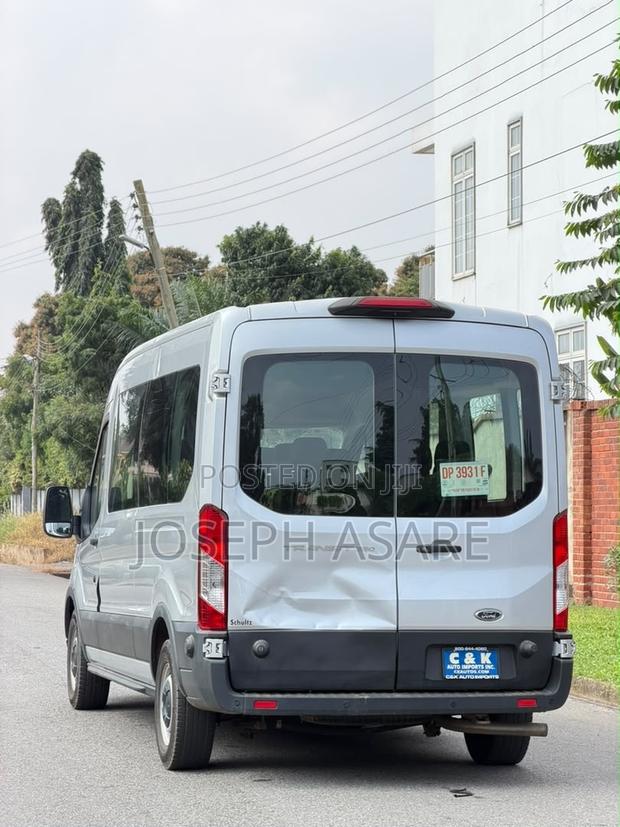 Ford Transit-350 2020