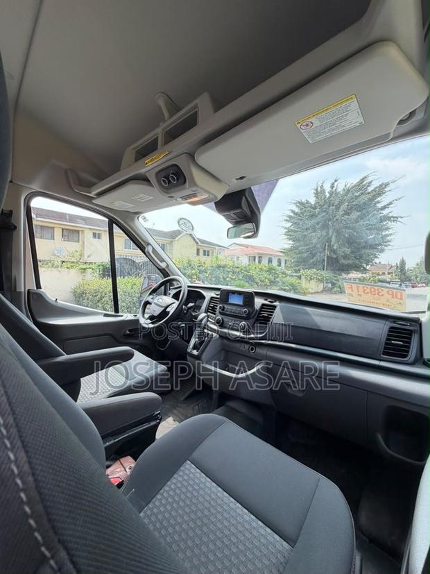 Ford Transit-350 2020