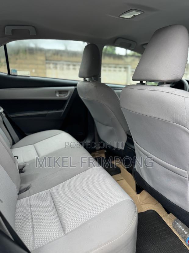 Toyota Corolla LE 4dr Sedan (1.8L 4cyl CVT) 2016 Black