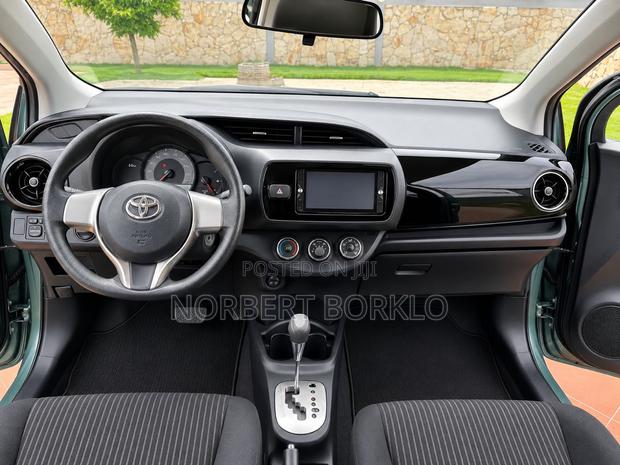 Toyota Vitz 2015 Green