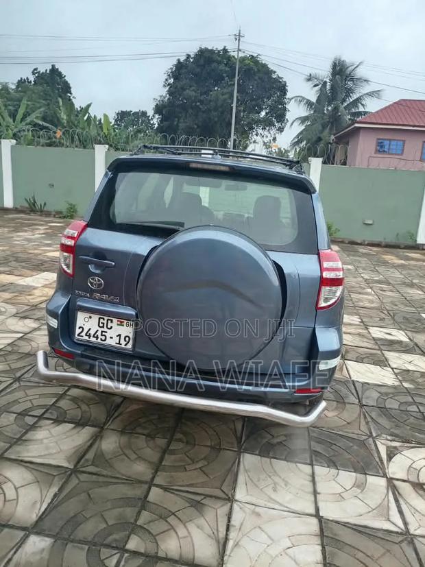 Toyota RAV4 2012 Brown