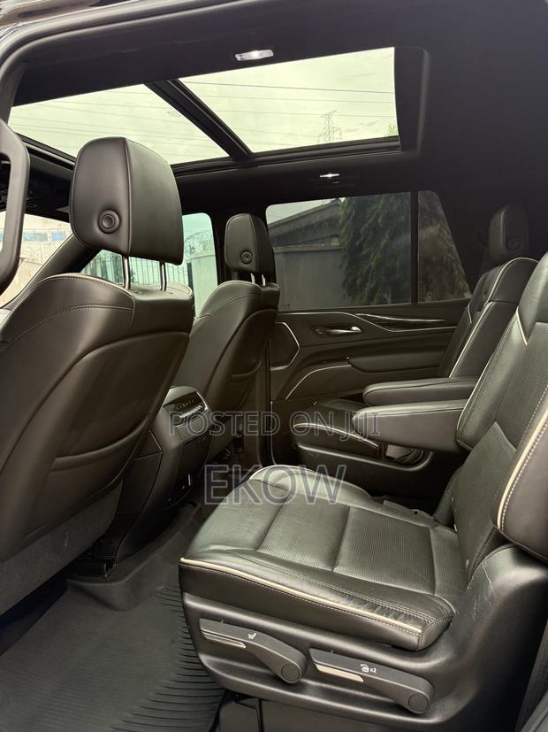 Cadillac Escalade 2021 Black