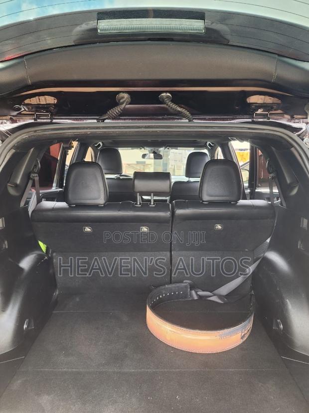 Toyota RAV4 SE 4dr SUV (2.5L 4cyl 6A) 2018 Maroon
