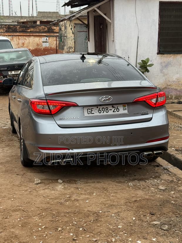 Hyundai Sonata Sport 2.0T 4dr Sedan (2.0L 4cyl Turbo 6A) 2015 Gray