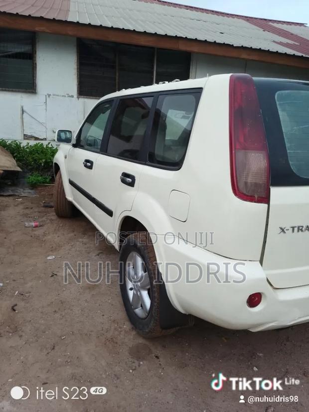 Nissan X-Trail 2006 White