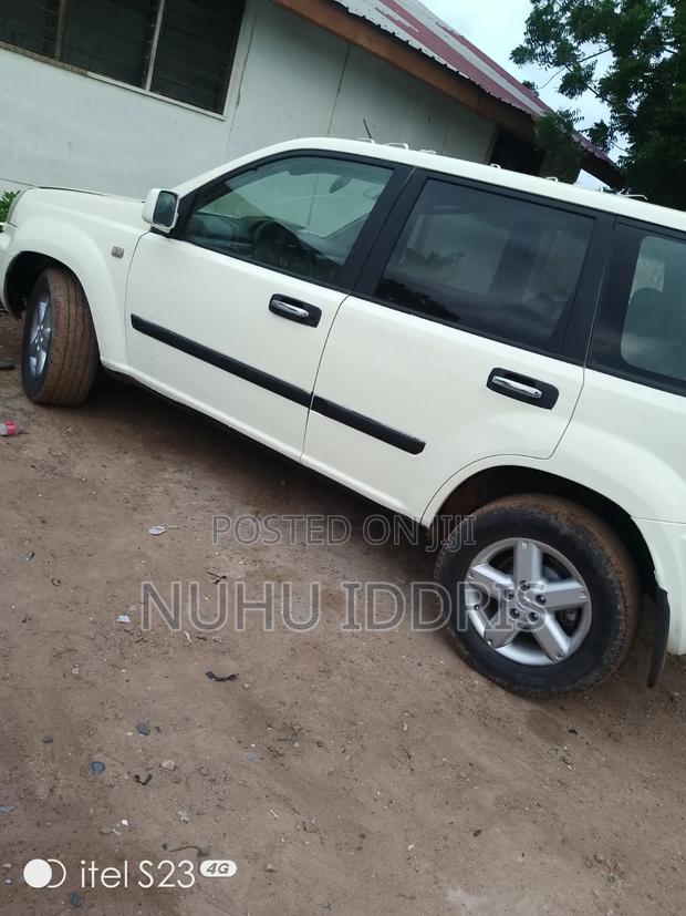 Nissan X-Trail 2006 White