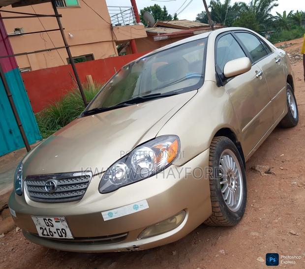 Toyota Corolla 2026 Gold