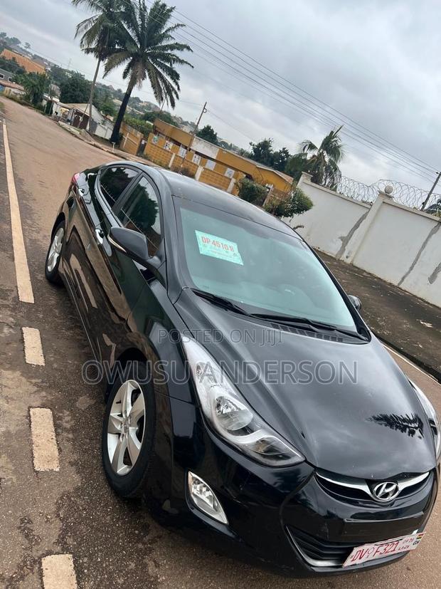 Hyundai Avante 2013 Black