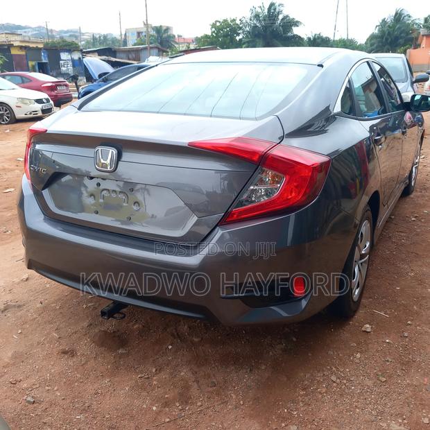 Honda Civic 2018 Silver