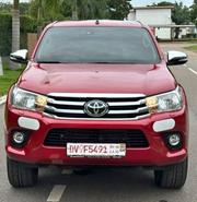 Toyota Hilux 2019 Red for sale