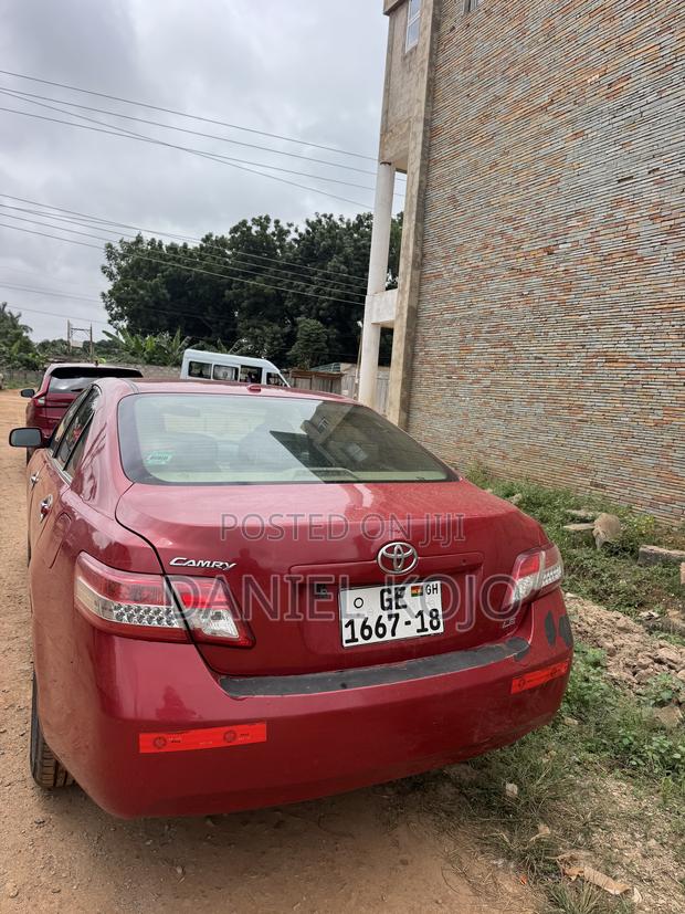 Toyota Camry 2011