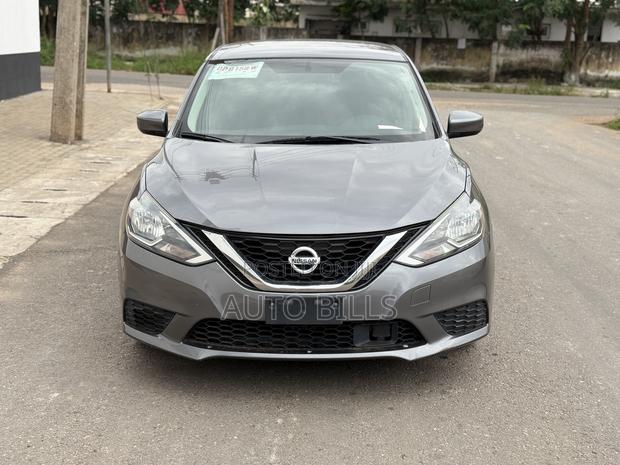 Nissan Sentra S 2018 Gray