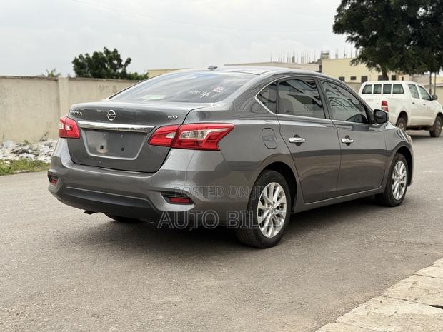Nissan Sentra S 2018 Gray