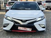 Toyota Camry XSE (2.5L 4cyl 8A) 2019 White for sale