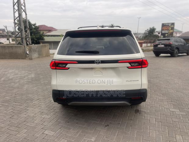 Toyota Grand Highlander Platinum AWD 2024
