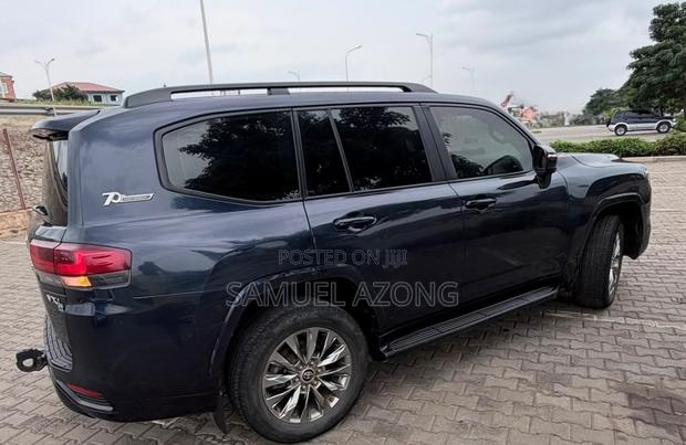Toyota Land Cruiser 3.5 Petrol 4WD 2022 Gray