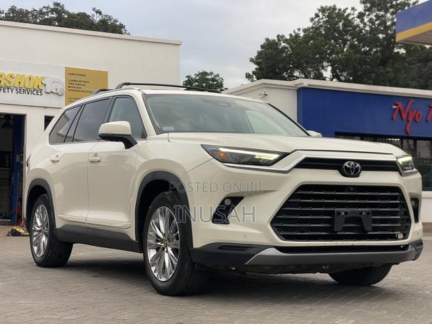 Toyota Highlander Platinum AWD 2024