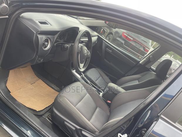 Toyota Corolla 2018 Black