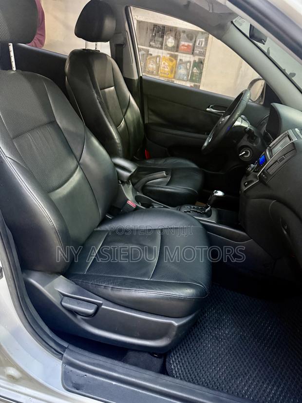 Hyundai i30 1.6 2011 White