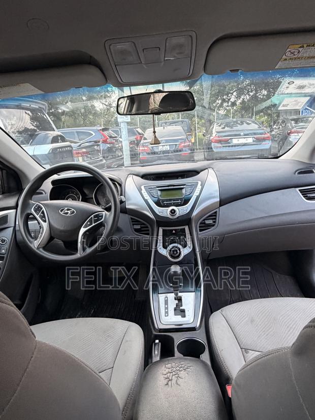Hyundai Elantra 2012 Gray