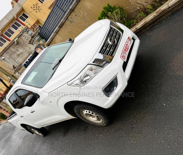 Nissan Navara 2017 White