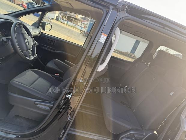 Toyota Voxy 2016 Black