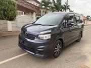 Toyota Voxy 2013 Blue for sale