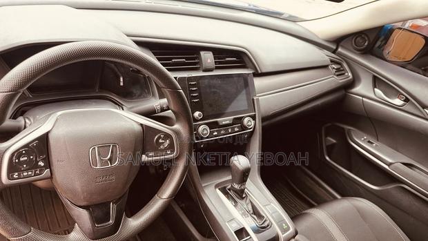 Honda Civic Sport Touring 4dr Hatchback (1.5L 4cyl) 2017 Blue
