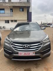 Hyundai Santa Fe 2017 Gray for sale