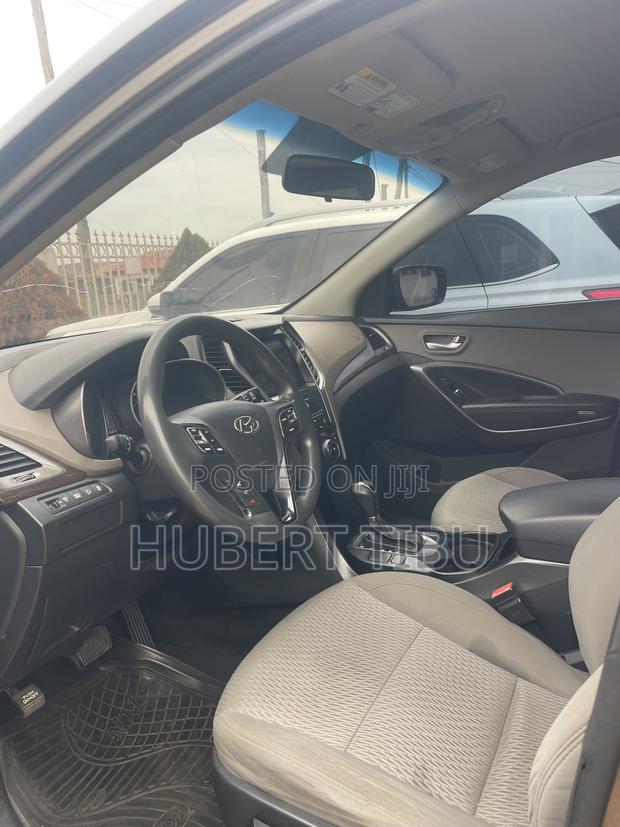 Hyundai Santa Fe 2017 Gray