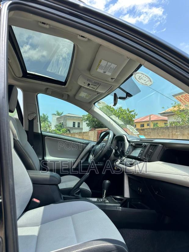 Toyota RAV4 2017 White