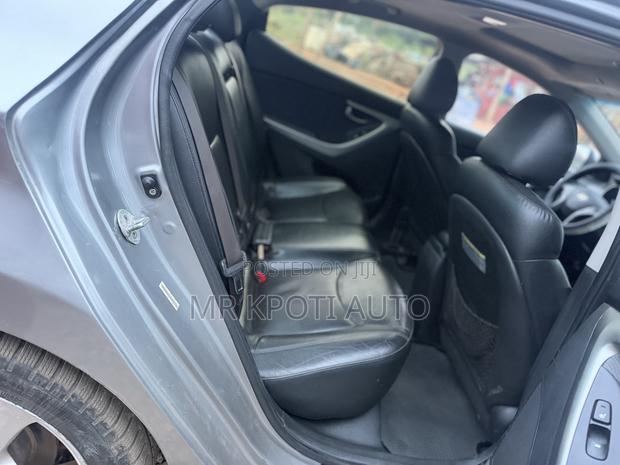 Hyundai Elantra 2013 Gray