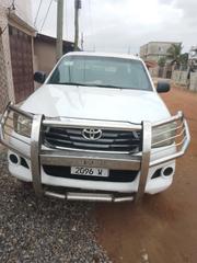 Toyota Hilux 2006 White for sale