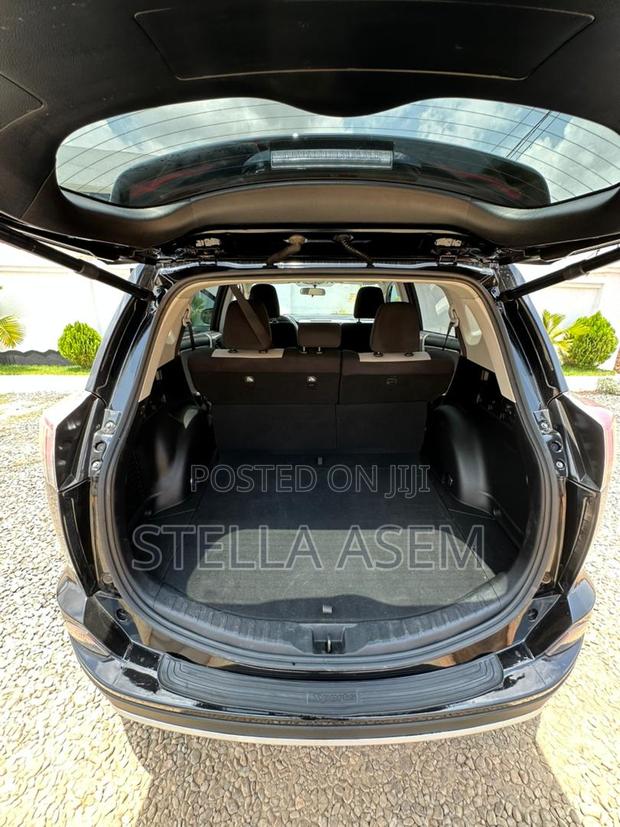 Toyota RAV4 2016 Black