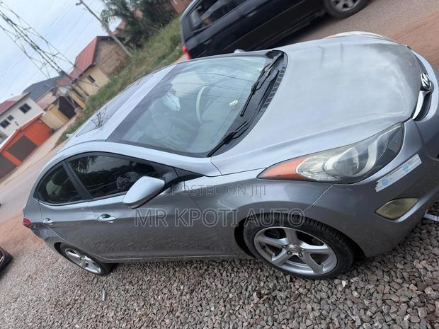 Hyundai Elantra 2013 Gray