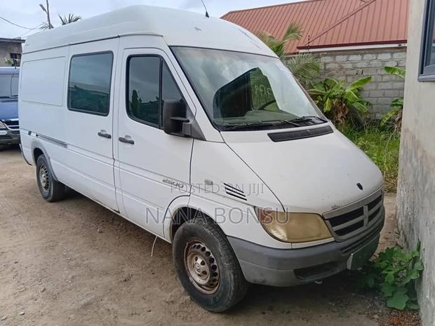 Dodge Sprinter 3500 Chassis Cab 2006 White