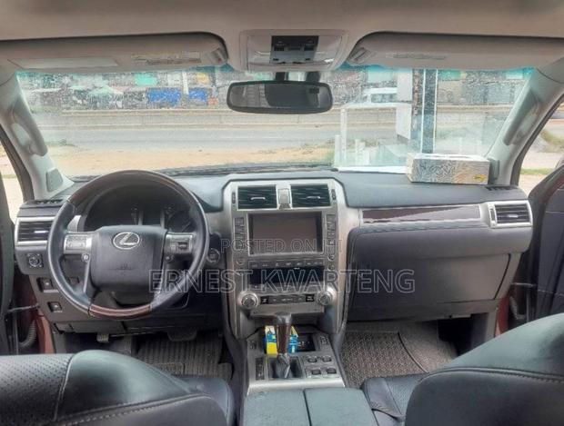 Lexus GX 2018 Brown