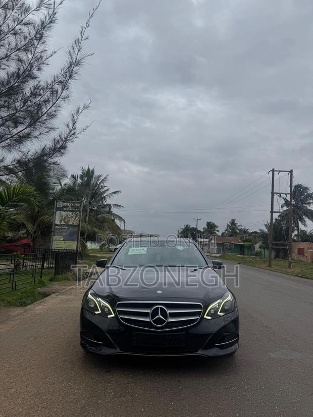 Mercedes-Benz E300 2014 Black