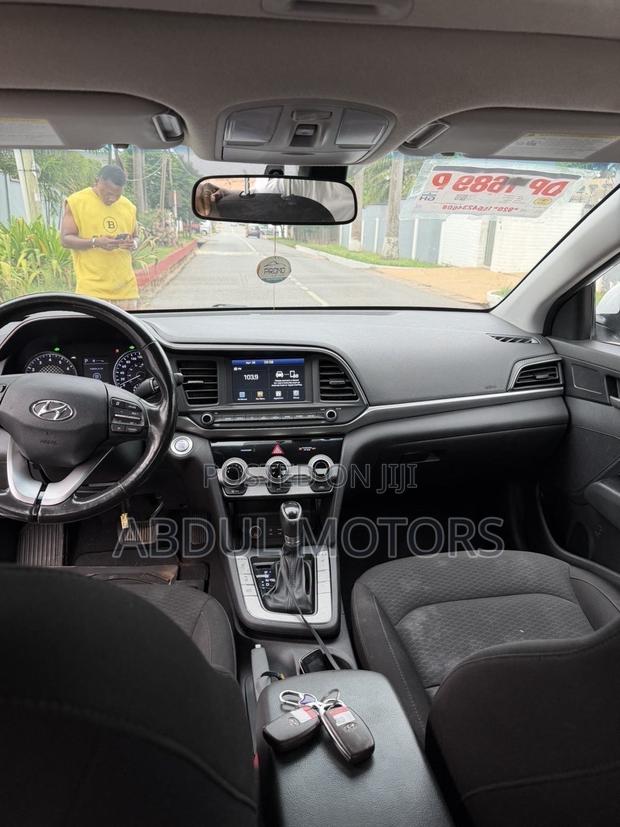 Hyundai Elantra SE 2020 White