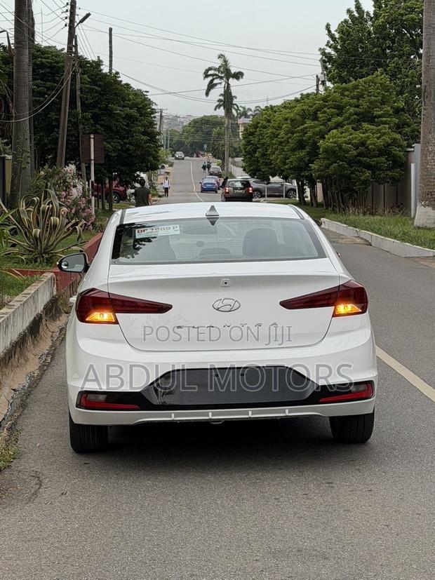 Hyundai Elantra SE 2020 White