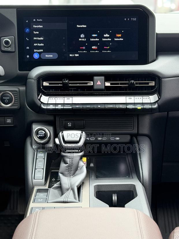 New Toyota Land Cruiser Prado 2.4 Petrol 2025