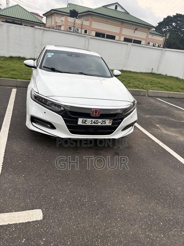 Honda Accord Touring 2018 White