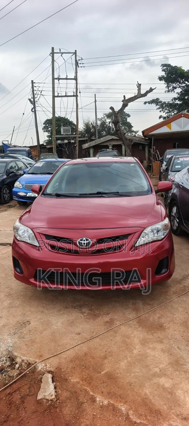 Toyota Corolla LE 4dr Sedan (1.8L 4cyl 4A) 2013 Red