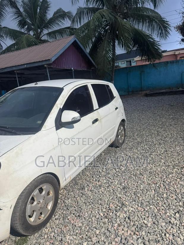 Kia Morning 2010 White