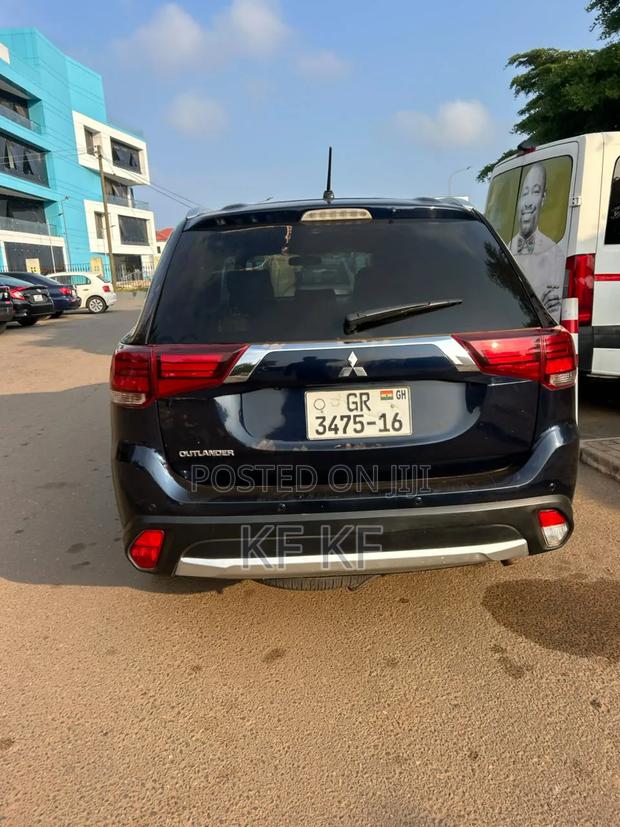 Mitsubishi Outlander 2.0 PHEV AWD 2016 Blue