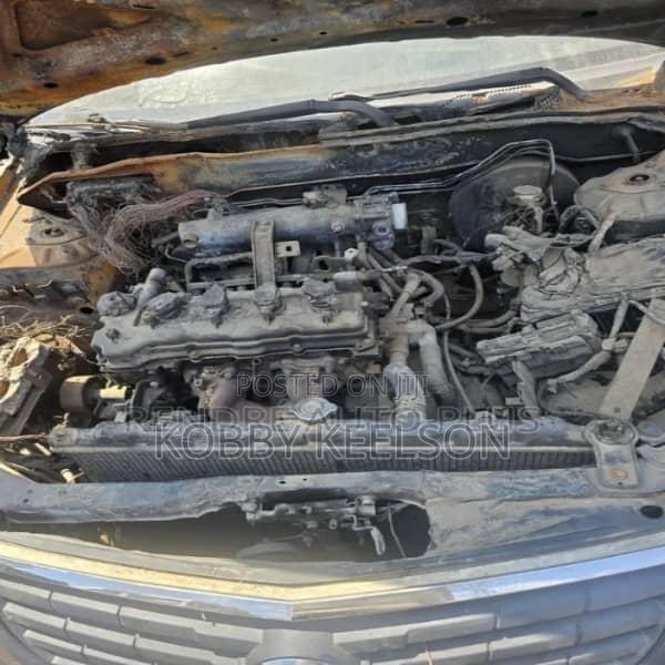 Nissan Sunny 2012 Black
