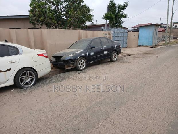 Nissan Sunny 2012 Black